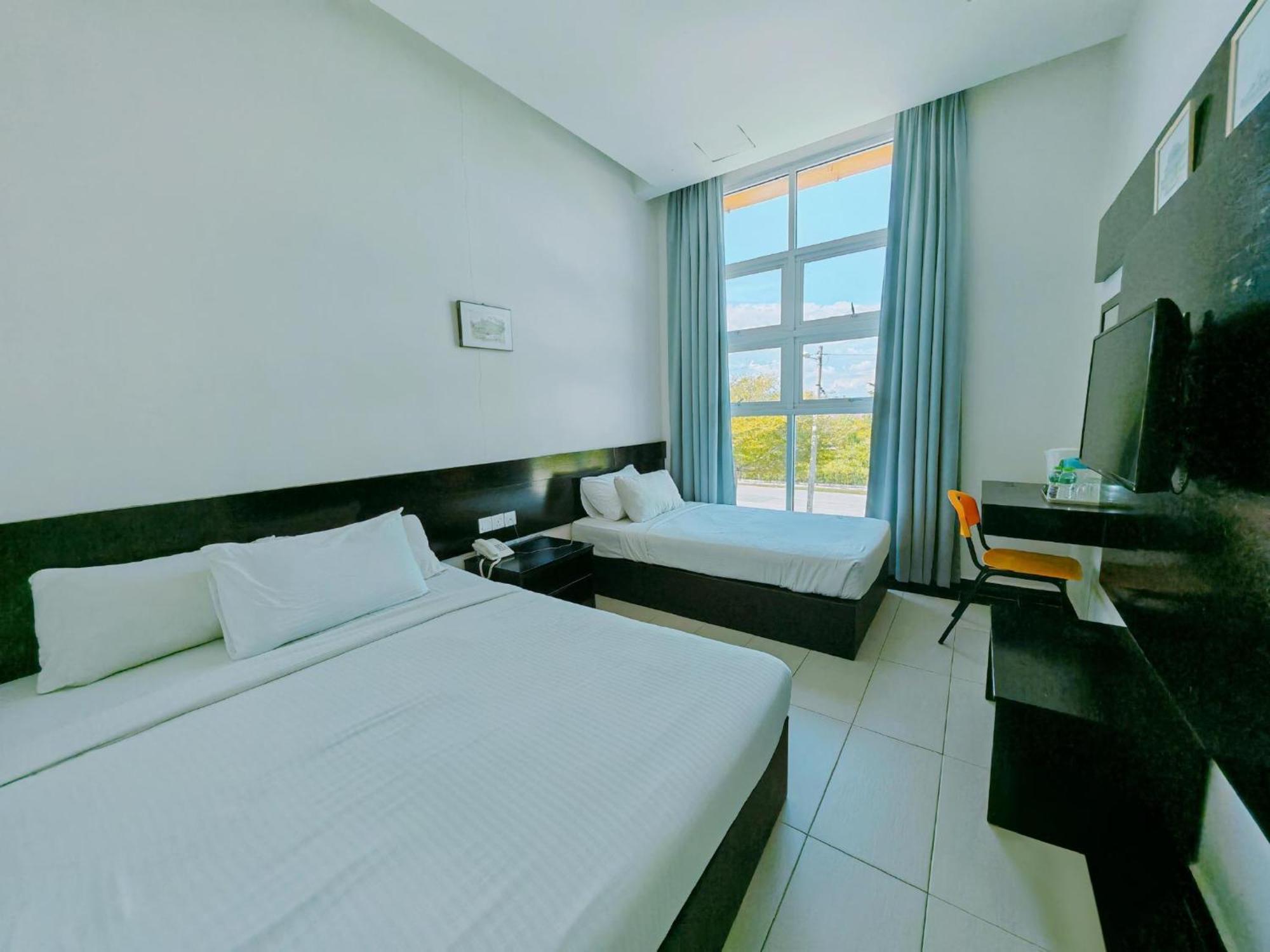 D' Art Gallery Hotel Seri Iskandar Exterior foto